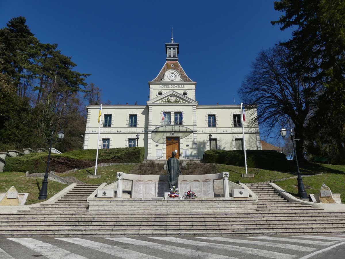 Mairie de St Jean de Bournay